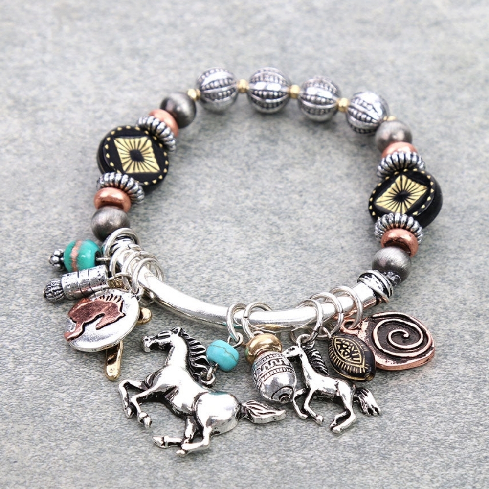 NWT Silvet Western Horse Charm Bracelet with Turquoise Accents - Picture 2 of 2